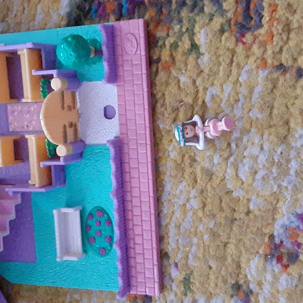 polly pocket church with bride